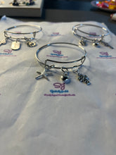 Load image into Gallery viewer, Silver Bangles (accessories)
