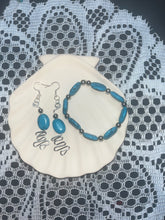 Load image into Gallery viewer, Turquoise Swirl Set
